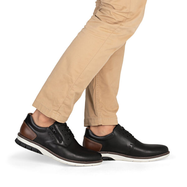 muške elegantne crne cipele