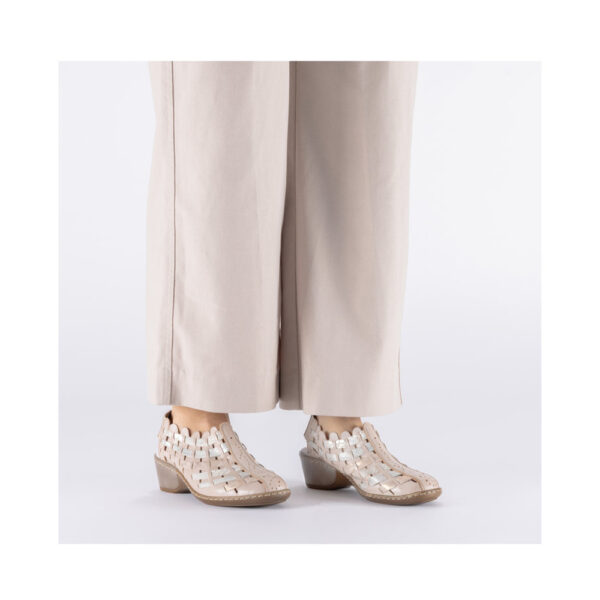 ženske poluotvorene cipele zatvorene sandale od kože rupičaste