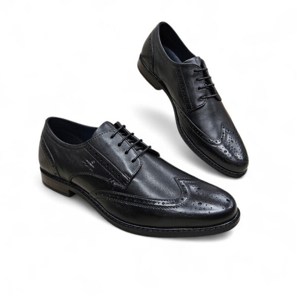 muške kožne cipele crne odijelo