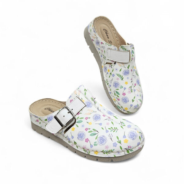 Ženske natikače s cvjetnim uzorkom i kožnim uloškom